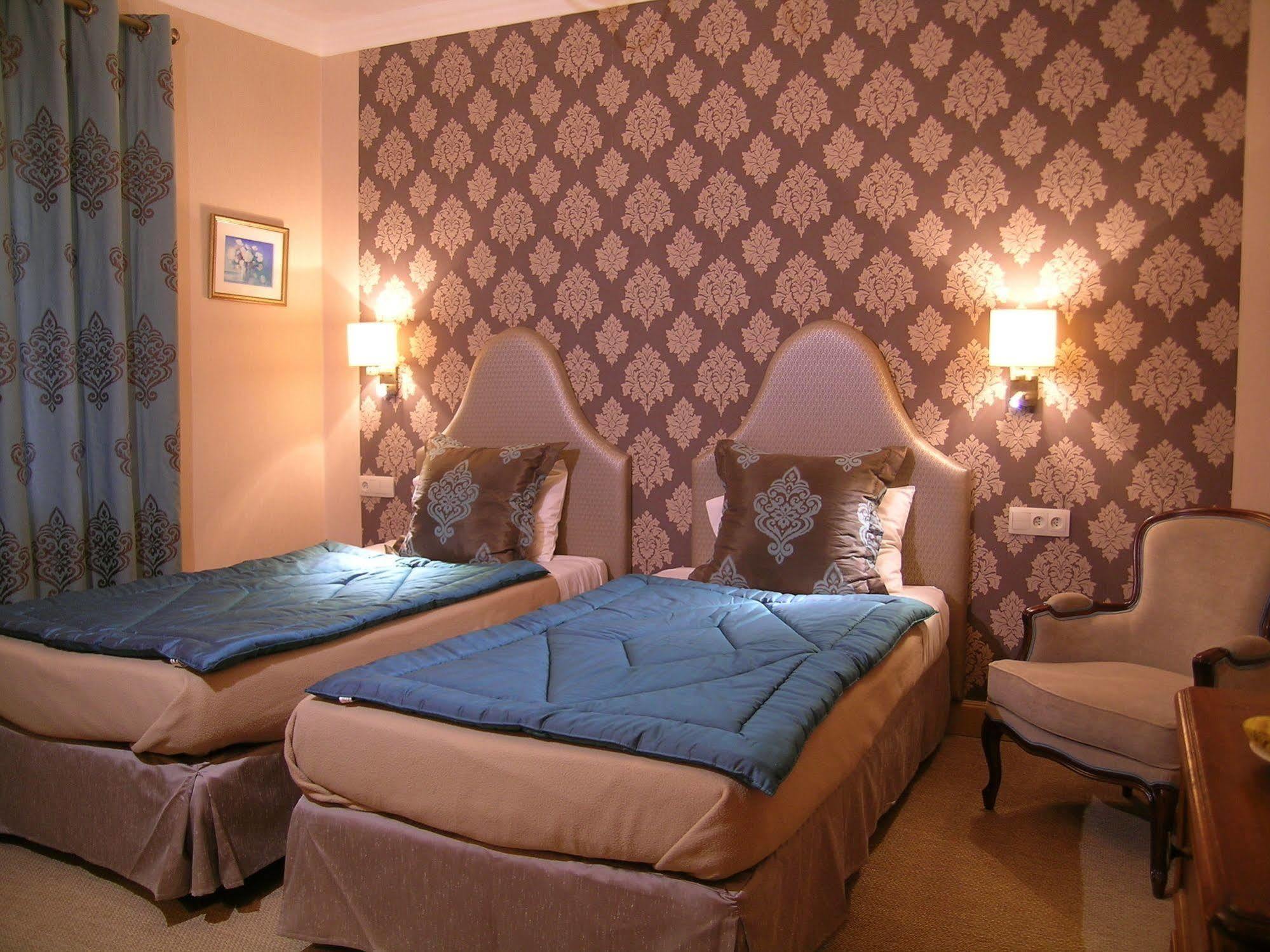 Cit'Hotel Sphinx - Hotel Montélimar Eksteriør bilde